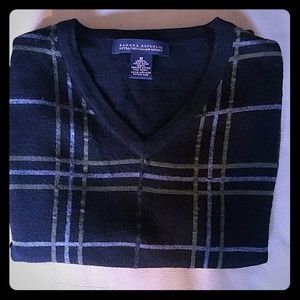 Banana Republic  Merino Wool V-Neck Sweater